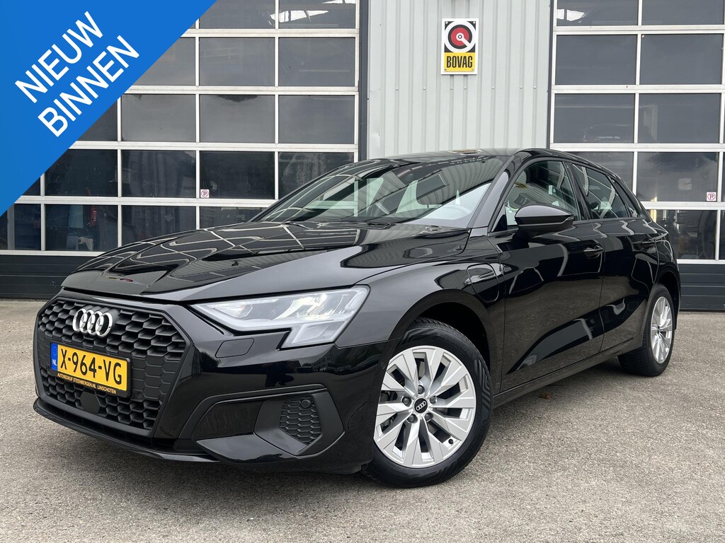 Audi A3 Sportback 40 TFSI e Business edition 150 KW 204 pk Carplay Parkeerhulp