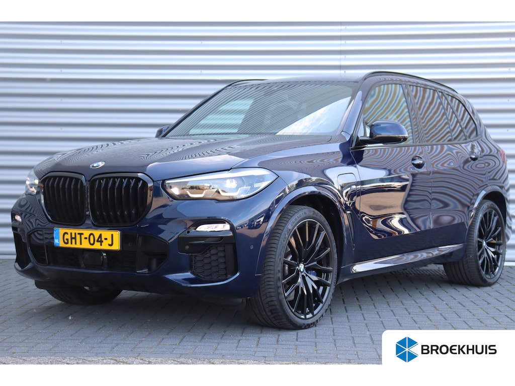 BMW X5 XDRIVE45E 394PK HIGH EXECUTIVE M-SPORT AUTOMAAT SOH 89% / NAVI / LEDER / FULL-LED / CLIMA / 22" LMV / KEYLESS / CAMERA / LUCHTVERING / CRUISECONTROL / WINTERPAKKET !!
