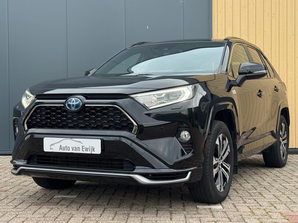 Toyota RAV4 2.5 Plug-in Hybrid 306pk CVT AWD | Trekhaak | ACC | Stoel/Stuurverwarming | Carplay | Camera | Leer |