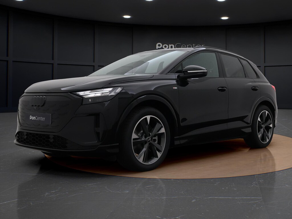Audi Q4 e-tron S edition 45 82 kWh 210 kW / 286 PK | Keyless | Stoelverwarming | Matrix Led | Trekhaak |
