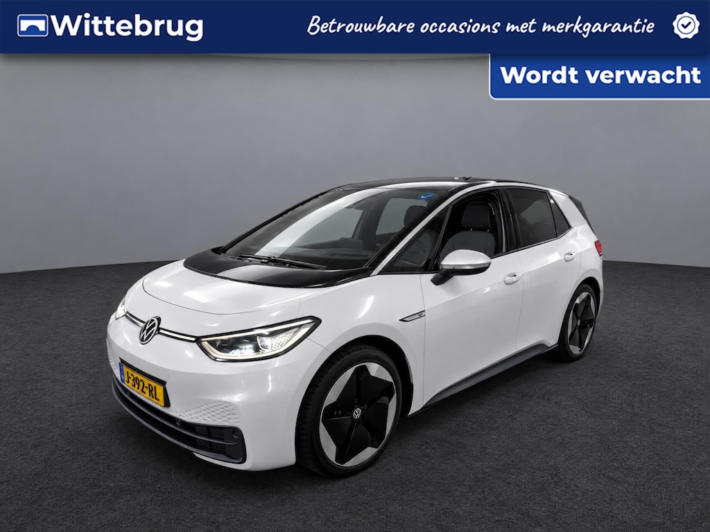 Volkswagen ID.3 First Max 58 kWh / Pano / Navigatie / Camera / LED / Lichtmetaal 20 inch / App connect /