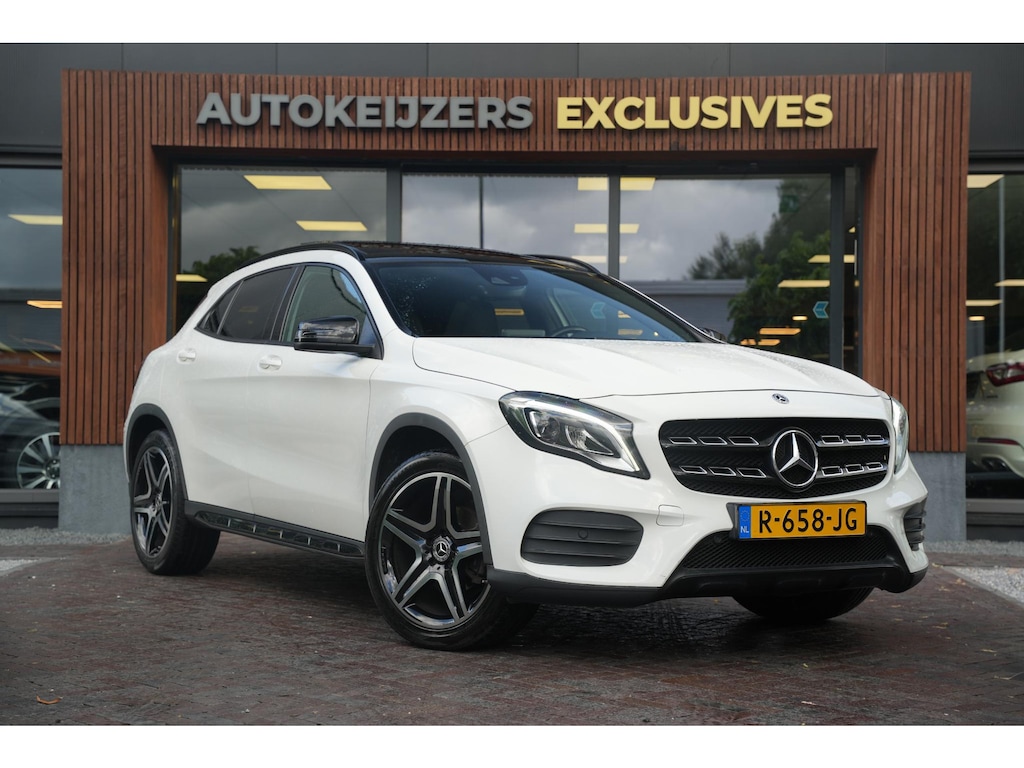 Mercedes-Benz GLA 200 Premium Plus AMG Panoramadak Carplay Leer/Alcantara Cruise Clima