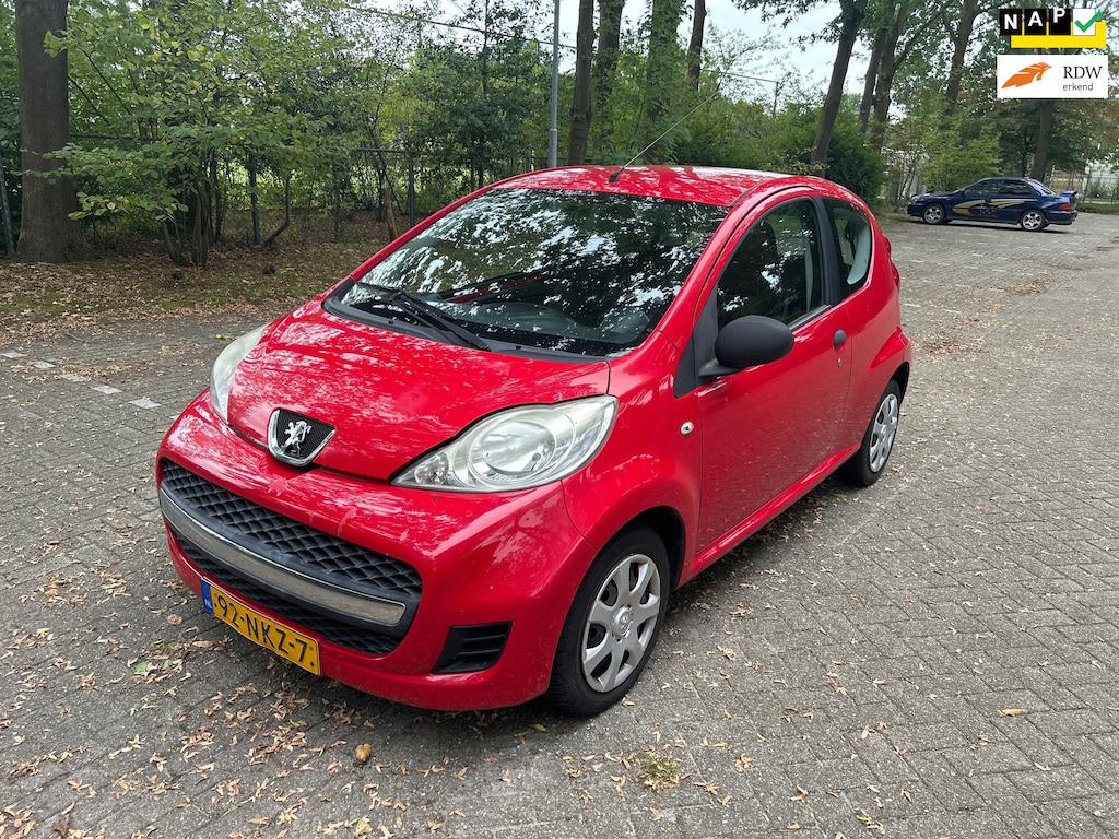 Peugeot 107 1.0-12V XR
