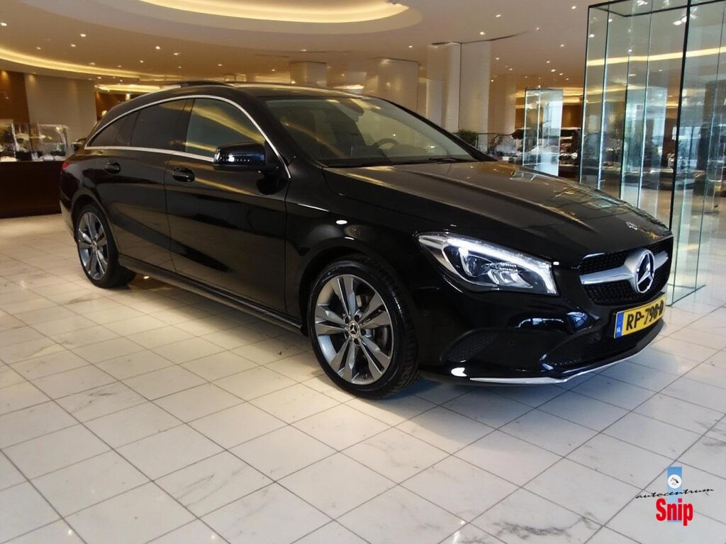 Mercedes-Benz CLA Shooting Brake 180 Business Solution AMG 49.000 km!