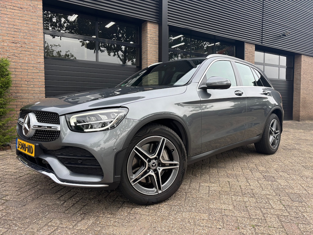 Mercedes-Benz GLC 200 4MATIC Business Solution AMG