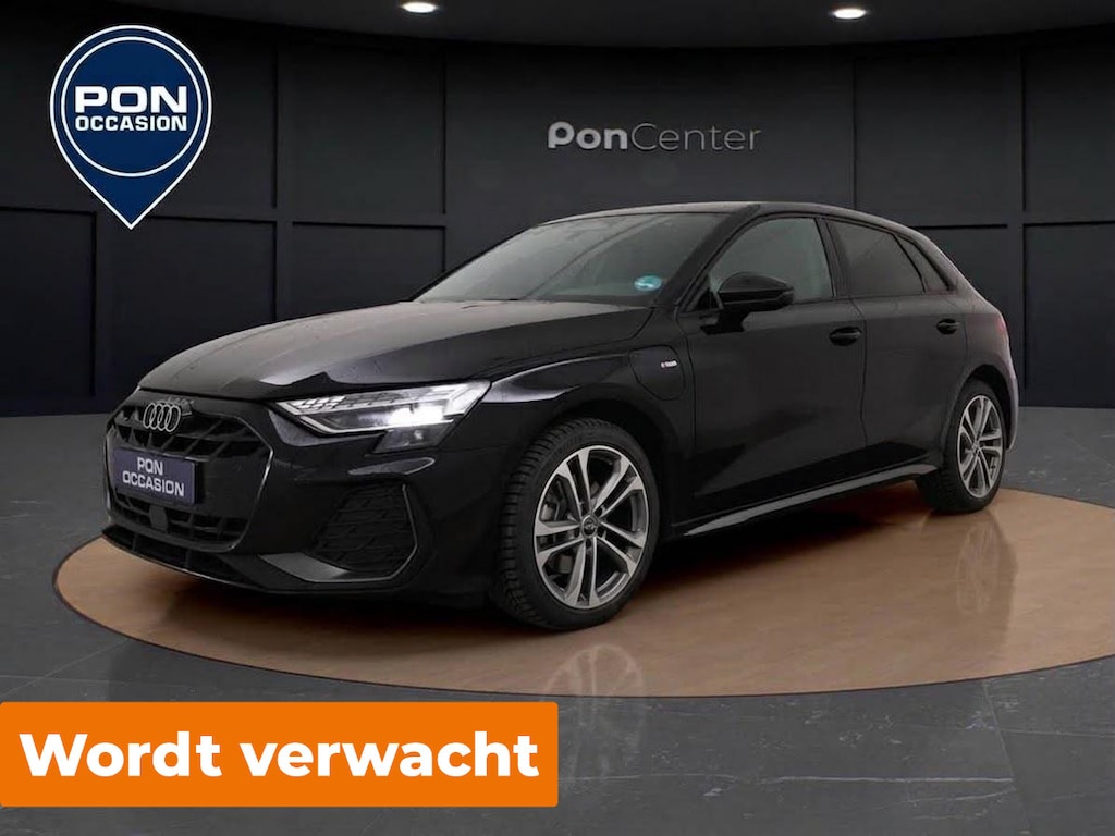 Audi A3 Sportback 40 TFSIe S-line | Camera | ACC | Elek. Achterklep | Elek. Stoel | Keyless | Stoelverwarming | Sportstoelen | Full LED | 18'' |