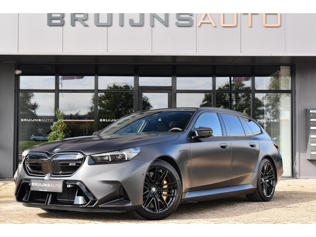 BMW M5 5-serie Touring Frozen Black mat|Trekhaak|BTW|M Drive