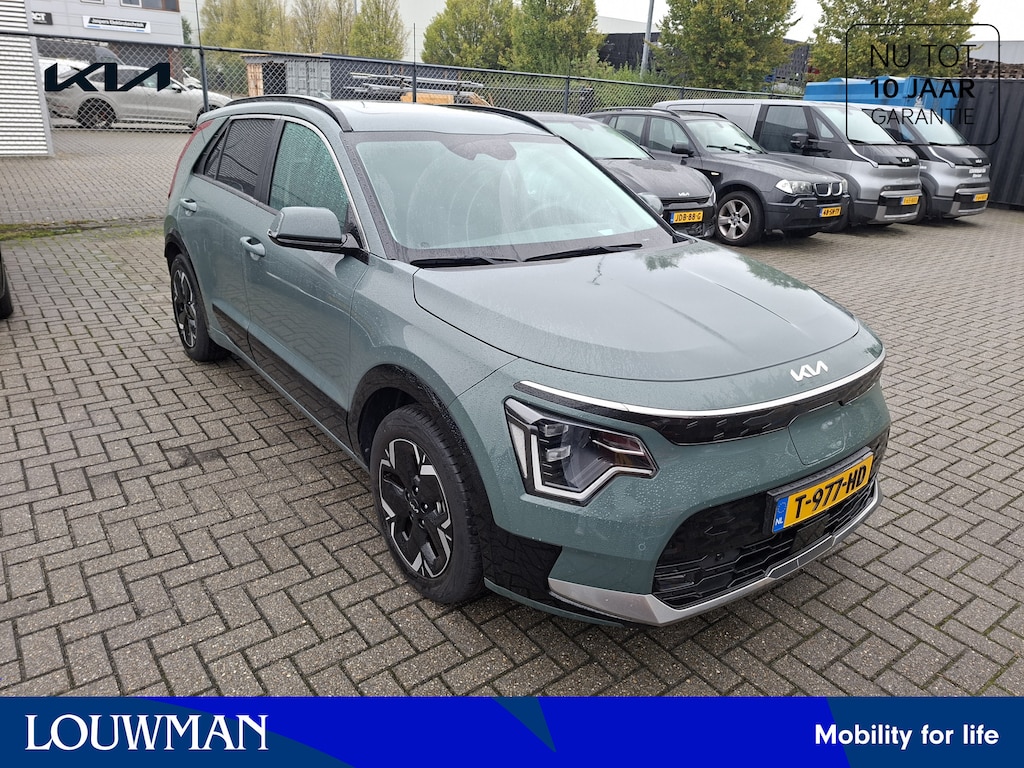 Kia Niro EV DynamicPlusLine 64.8 kWh | Trekhaak | Schuifdak | Stuur-/Stoelverwarming |