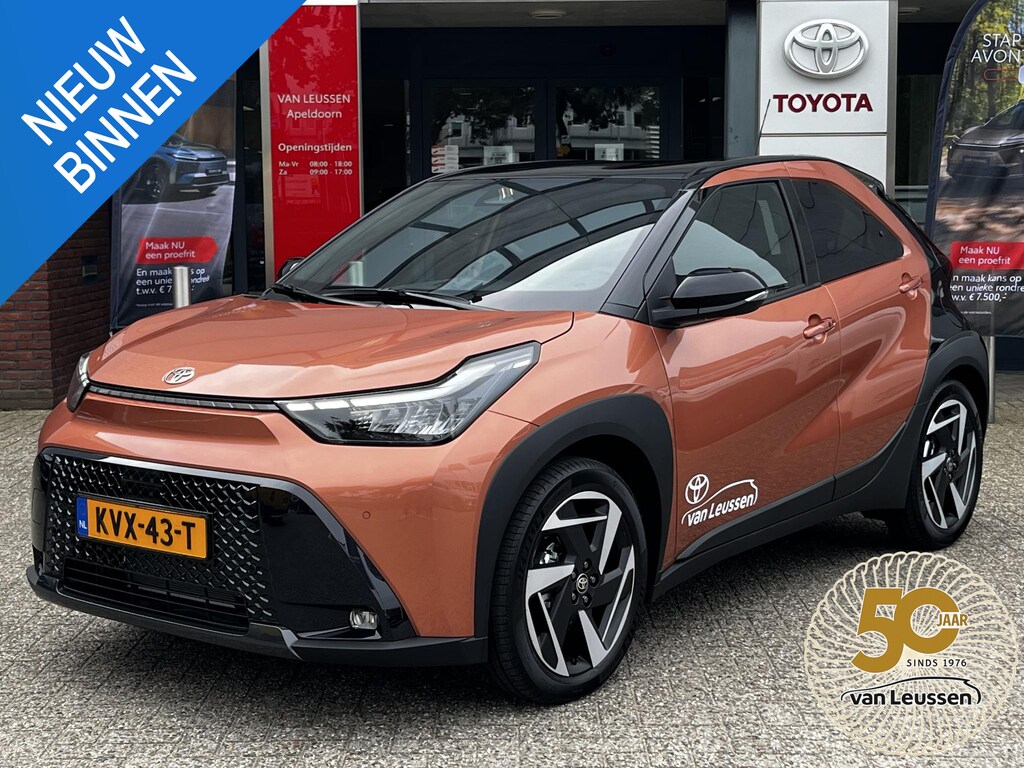 Toyota Aygo X Hybrid 115 envy STOELVERWARMING PARK-SENSOR APPLE/ANDROID KEYLESS