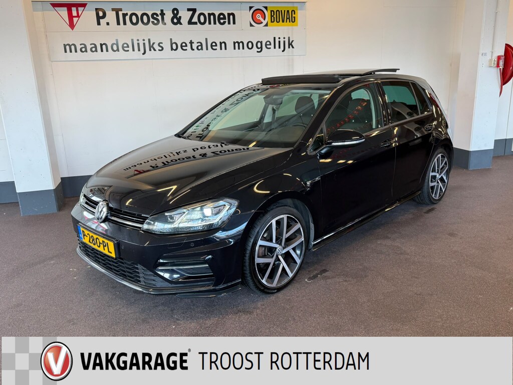 Volkswagen Golf 1.5 TSI Highline R-Line Automaat | Panoramadak | Digital dashboard | Stoelmassage+Verwarming | Adaptieve cruise control | Climate control | Achteruitrijcamera | Elek. inklapbare spiegels | Apple carplay/Android Auto