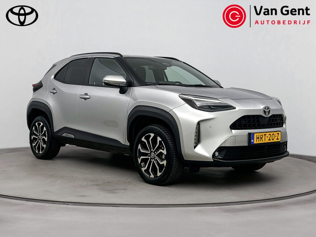 Toyota Yaris Cross 1.5 Hybrid 115 First Edition | Dodehoek detectie | Stoel-/stuurverwarming | Adaptive Cruise | Parkeersensoren voor/achter | Apple Carplay / Android Auto