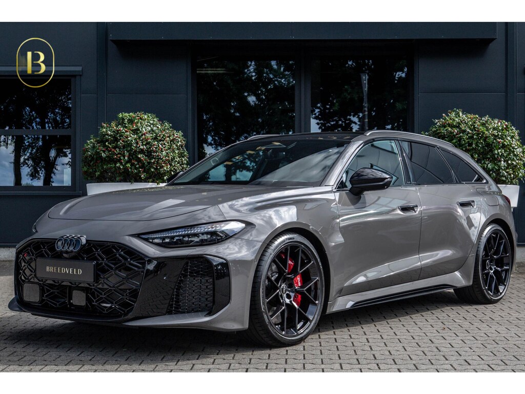 Audi RS5 Avant e-hybrid quattro