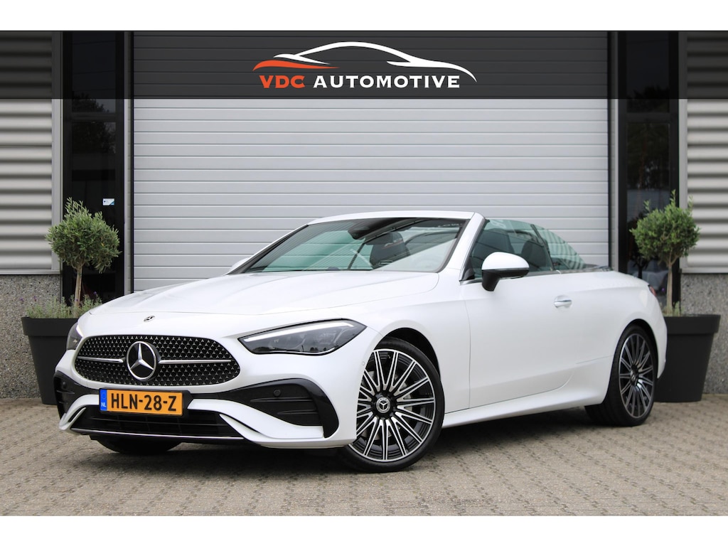 Mercedes-Benz CLE Cabriolet 200 AMG Cabrio Burmester | Distronic | Memory | Airscarf | Carplay | Camera | Keyless | Opalietwit Metallic | Dealer Onderhouden