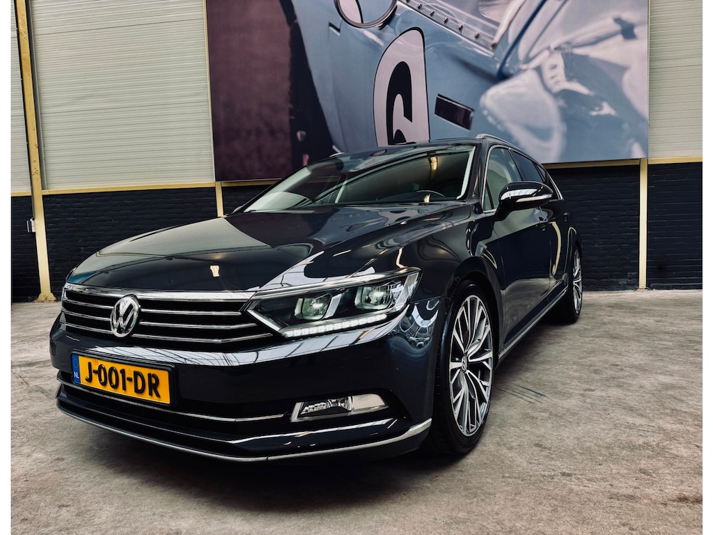 Volkswagen Passat Variant 1.8 TSI Highline 179PK|DSG|19INCH|Stuurverw.!