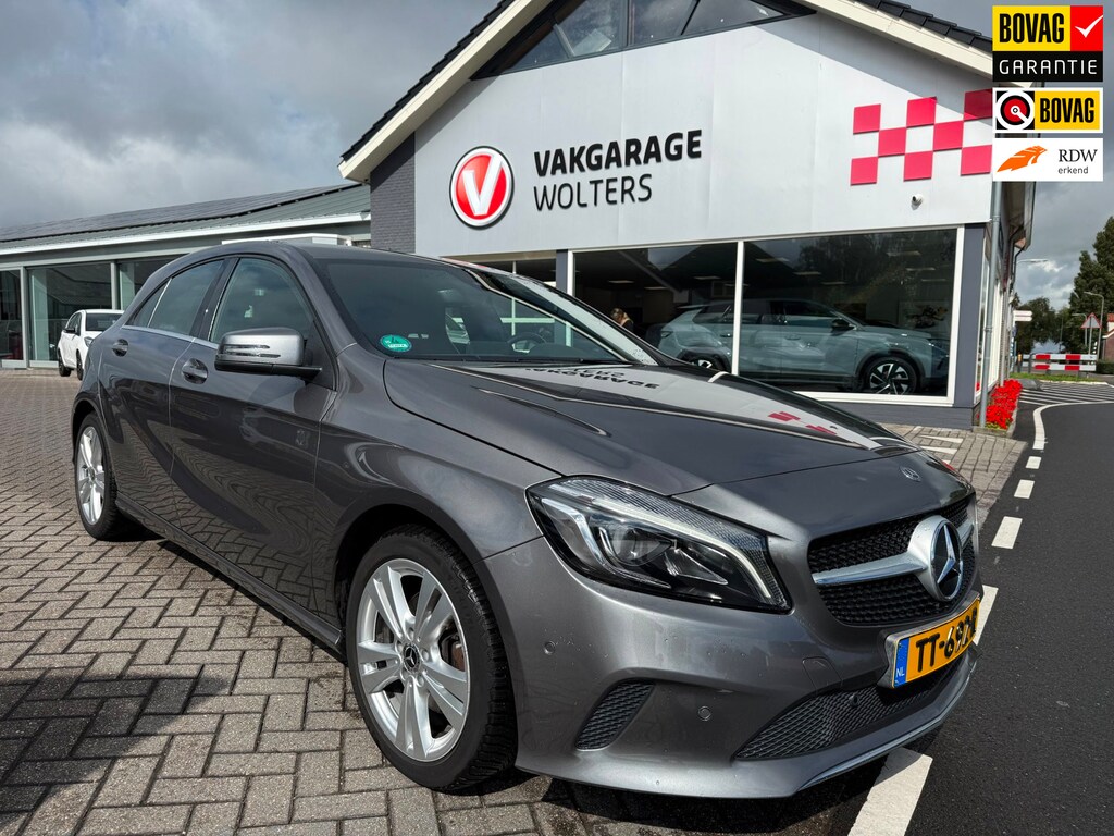 Mercedes-Benz A-klasse 180 Business Solution AMG RIJKLAARPRIJS!