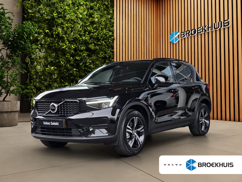 Volvo XC40 2.0 B4 Plus Dark | Trekhaak | Camera | Pano | Harman/Kardon | Memory