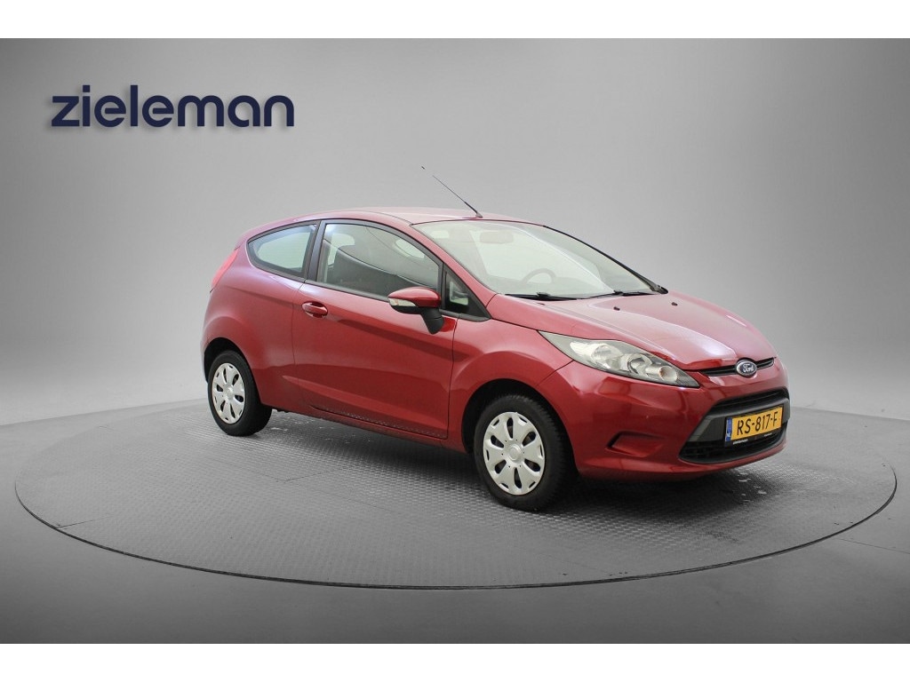 Ford Fiesta 1.4 Ghia Automaat