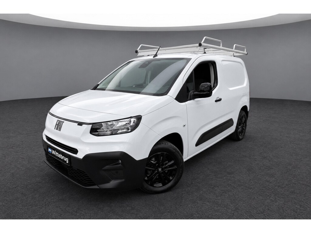 Fiat Doblò 1.5 BlueHDi 100 S&S L1 650kg / Navigatie by APP / Airco / Camera / LM 16 inch / Park Assist / Trekhaak / Imperiaal
