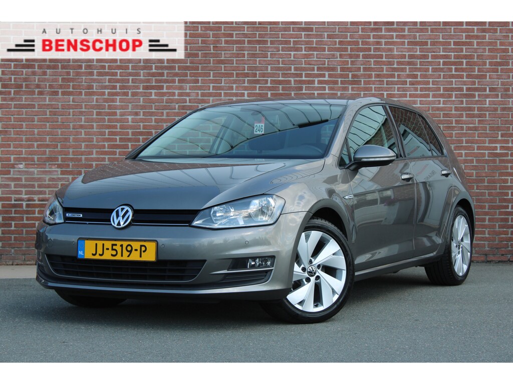 Volkswagen Golf 1.0 TSI DSG |CAMERA|CRUISE|APP-CONNECT|17-INCH|