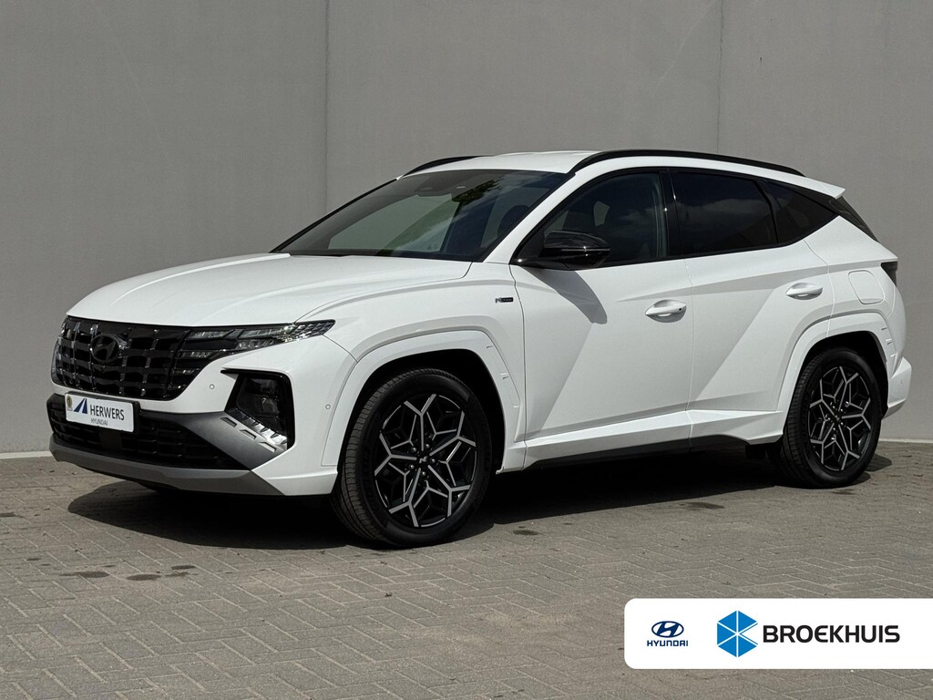 Hyundai Tucson 1.6 T-GDI PHEV N Line 4WD / Automaat / Dealer onderhouden / Fabrieksgarantie tot 04-2028 / Trekgewicht 1350 kg / Elektrische achterklep / Stuur- Stoel & Achterbank verwarming / Adaptief cruise control / Rondomzicht camera / Stoelventilatie /