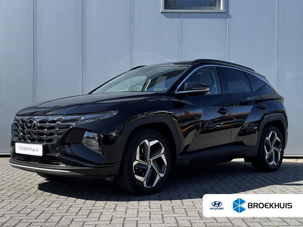 Hyundai Tucson 1.6 T-GDI PHEV Comfort Smart 4WD / Pano Dak / 19" LM / Stoelverwarming /