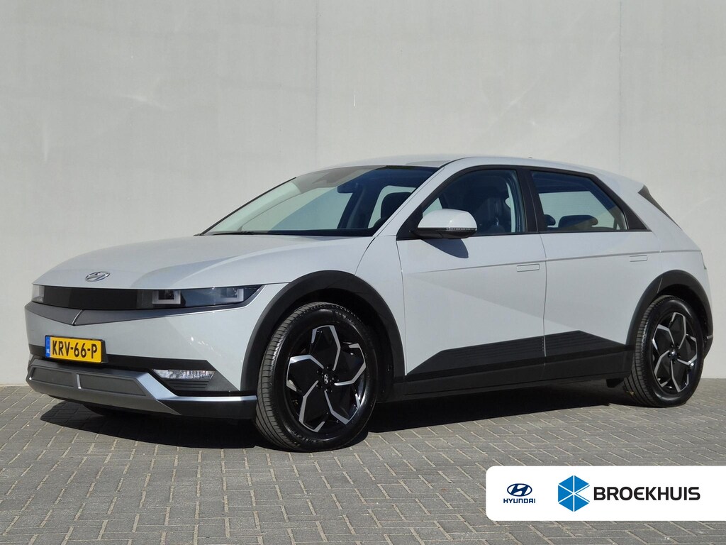Hyundai Ioniq 5 Style 58 kWh / SOH 100% / Dealer onderhouden / Fabrieksgarantie tot 05-2028 / CCS snelladen / Trekgewicht 1600 kg / Stuur- & Stoelverwarming / Adaptief cruise control / Achteruitrijcamera / Adaptief cruise control / Keyless Entry/Start / Apple Carplay Android Auto /