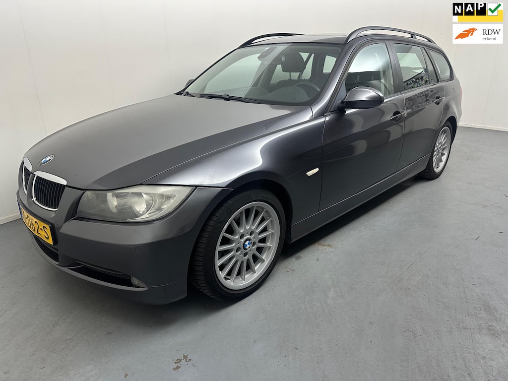 BMW 3-Serie Touring 320i Touring # Cardan KAPOT # Automaat # Pano # Cardan KAPOT # Leder # Trekhaak # Clima