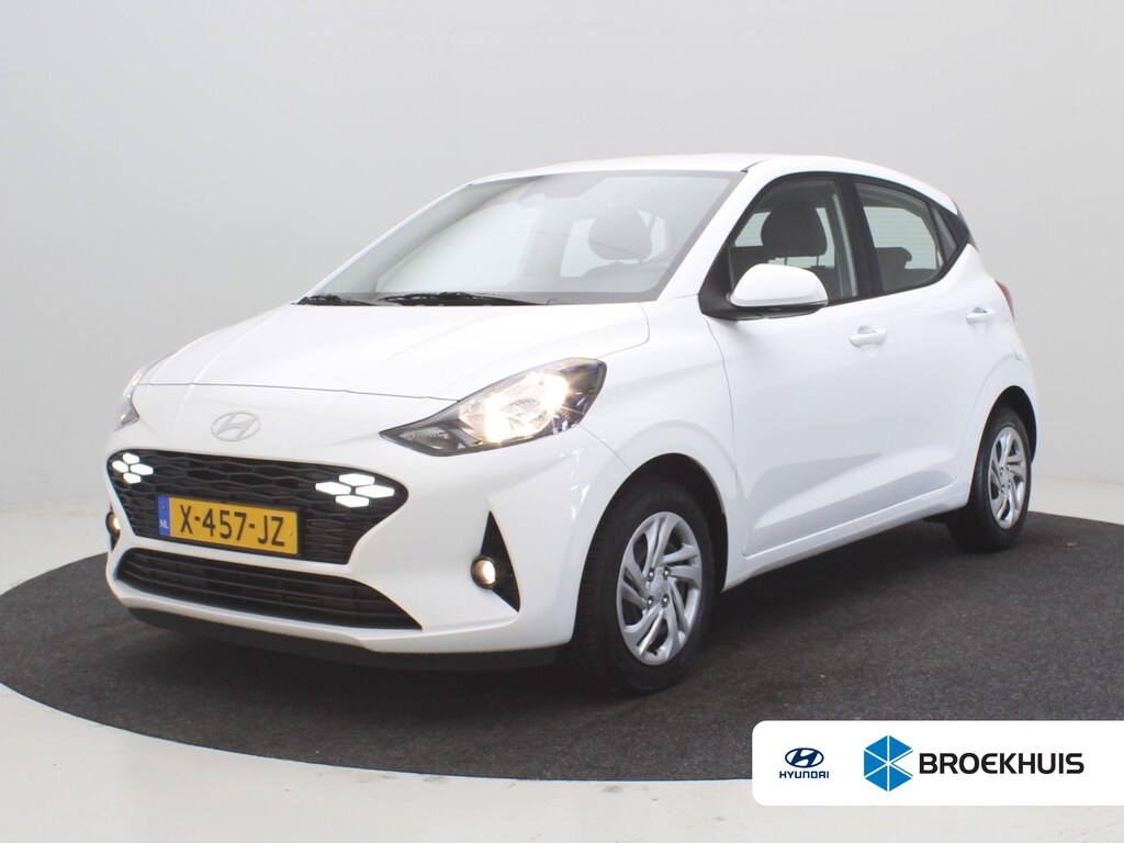 Hyundai i10 1.0 Comfort / Cruise / Airco / Apple Carplay & Android Auto / All Season Banden / 1ste Eigenaar / Dealeronderhouden / Fabrieksgarantie t/m 1-2029 / | Airco | Apple Carplay/Android Auto | Autonomous Emergency Braking