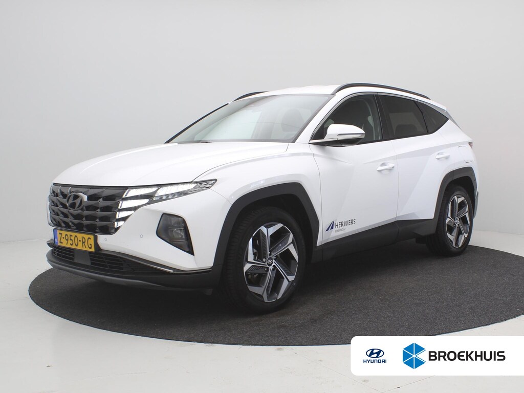 Hyundai Tucson 1.6 T-GDI PHEV Comfort Smart 4WD / 1350KG Trekgewicht / Navigatie + Apple Carplay/Android Auto / Climate Control / Keyless Entry & Start / 19" LMV / Automatische Achterklep / Bluelink /