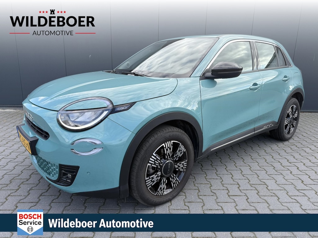 Fiat 600 1.2 Hybrid Urban Automaat + Navigatie + Stoelverwarming + Camera + Cruise Control + PDC + LMV