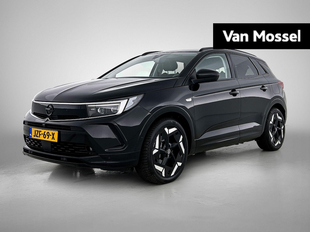 Opel Grandland 1.6 Turbo Plug-In Hybrid 4x4 GSe || 300 PK! | | 19" LM Velgen || Camera || Winterpack || PDC || Full Opties