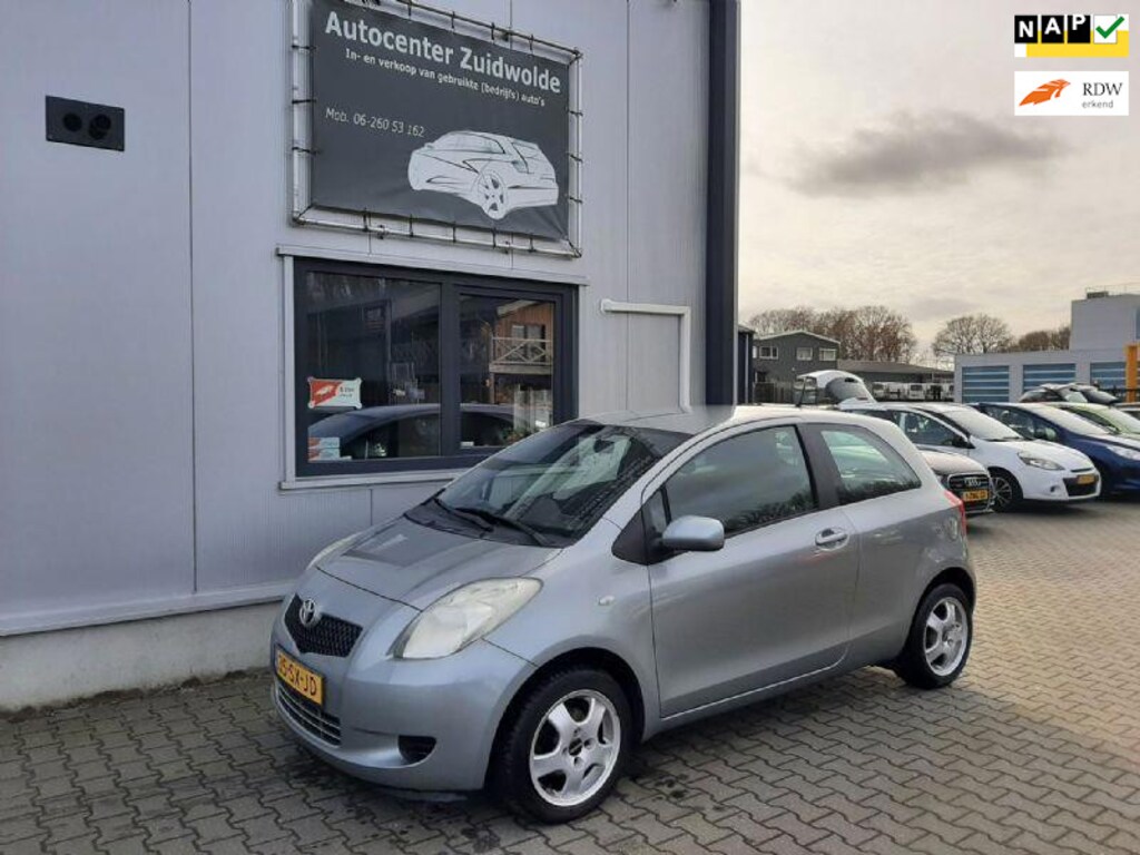 Toyota Yaris 1.3 VVTi Sol airco cv nap apk 10-2027 nw model