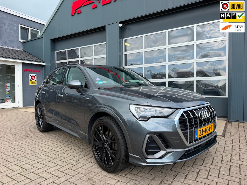 Audi Q3 35 TFSI S Line / Virtual / ACC / Led Matrix / Trekhaak .