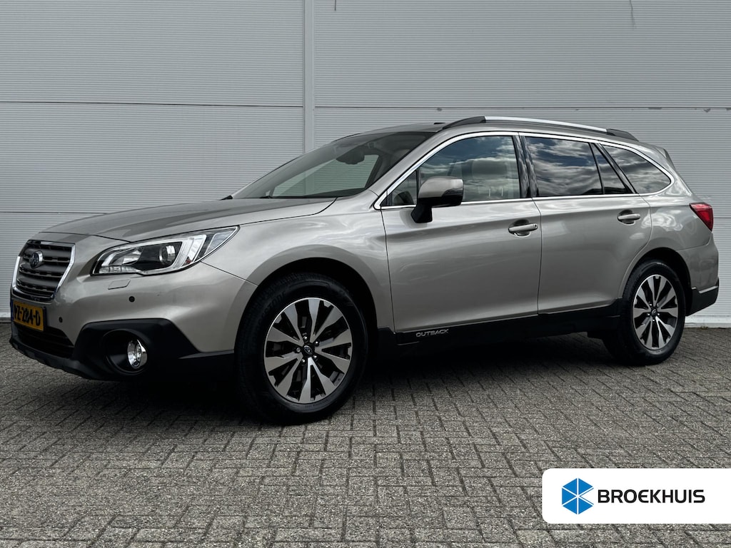 Subaru Outback 2.5i Premium / Trekhaak 2000 kg / 10-2017 / duurste uitvoering / zeer nette auto / goed onderhouden / pdc voor / Stoelverwarming / Bluetooth audio / Leren Bekleding /