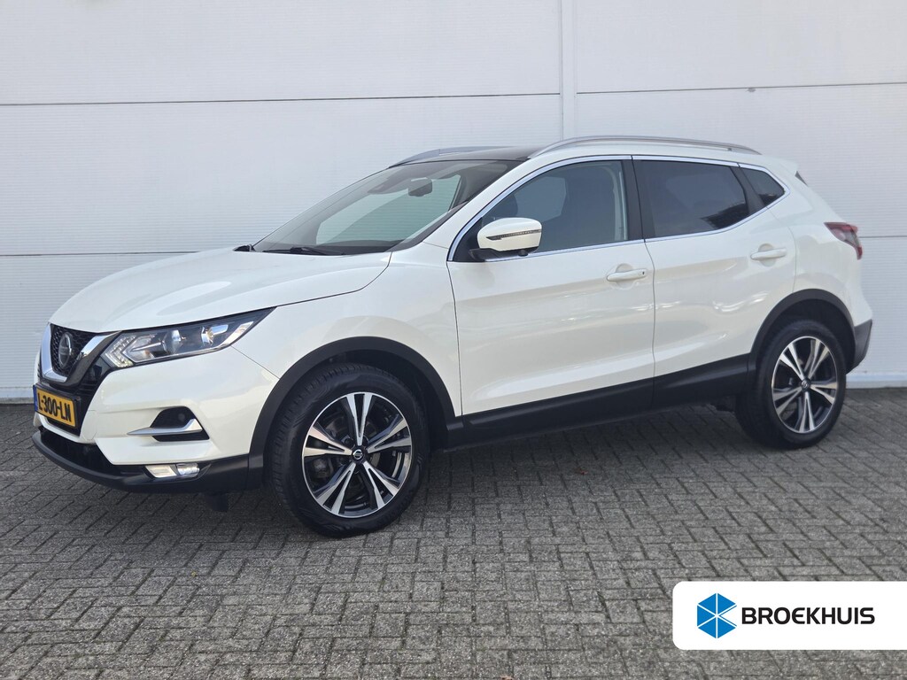 Nissan Qashqai 1.3 DIG-T Design Edition / Airco (automatisch) / Cruise control / Panoramadak / Navigatiesysteem full map /
