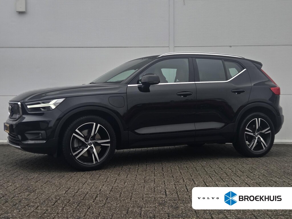 Volvo XC40 1.5 T5 Recharge R-Design Expression / Leder interieur / Stoelverwarming / Elektrisch verstelbare stoel + Geheugenfunctie / DAB+