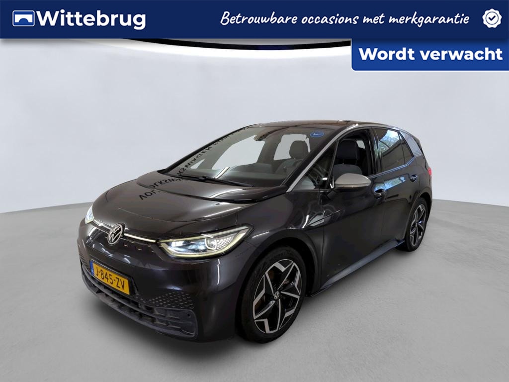 Volkswagen ID.3 First Plus 58 kWh 204pk / Navigatie / Matrix LED / LM 19 inch / Camera Parkeersensoren / APP