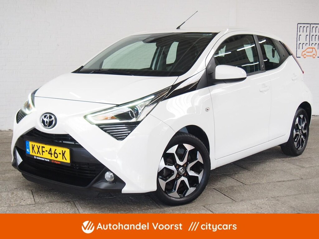 Toyota Aygo 1.0 VVT-i x-cite Apple Carplay Camera (APK:Nieuw) Incl.Garantie
