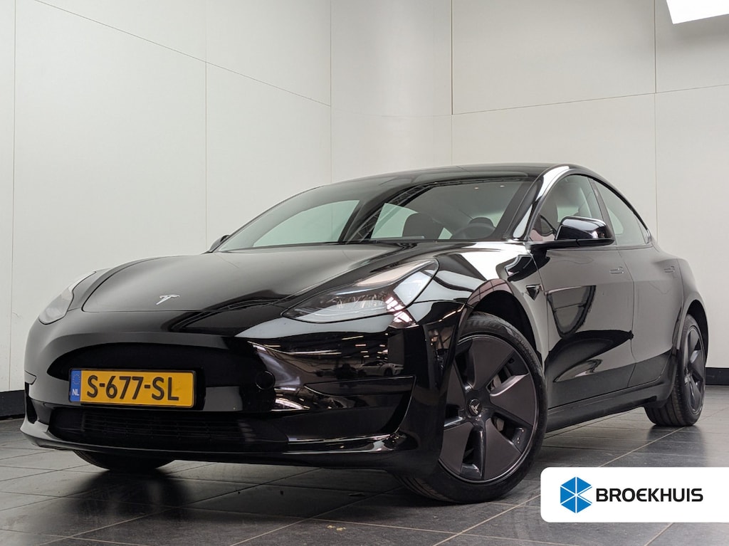 Tesla Model 3 RWD 60 kWh | SOH 92% | 1e Eigenaar! | Panoramadak | Leder | LED | Keyless | 360 Camera | Clima | Stoelverwarming | Navi