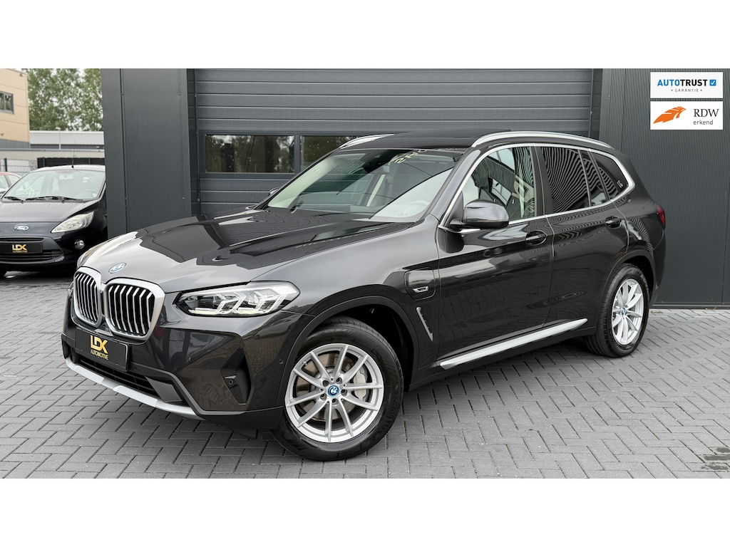 BMW X3 XDrive30e High Executive Pano|Keyless|Camera|Leder