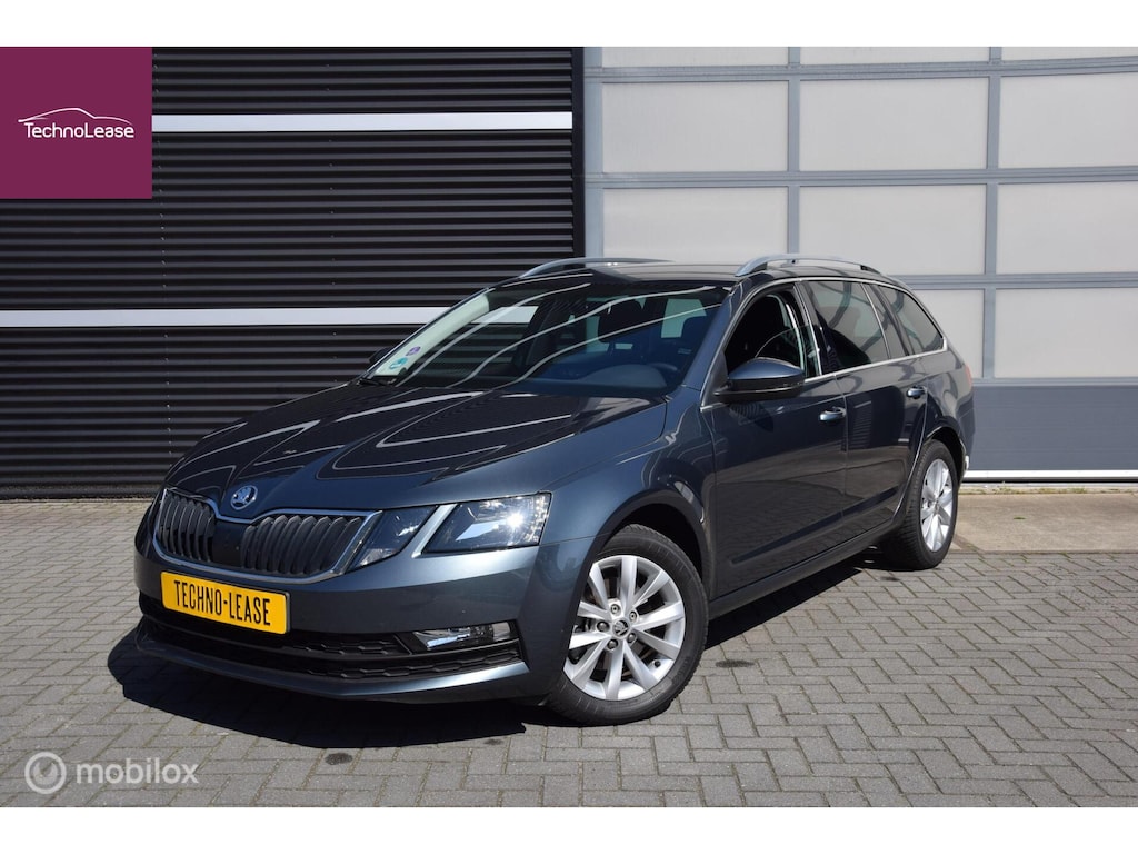 Skoda Octavia Combi 1.0 TSI Greentech Business Edition Trekhaak, DAB+, Apple Carplay/Android auto