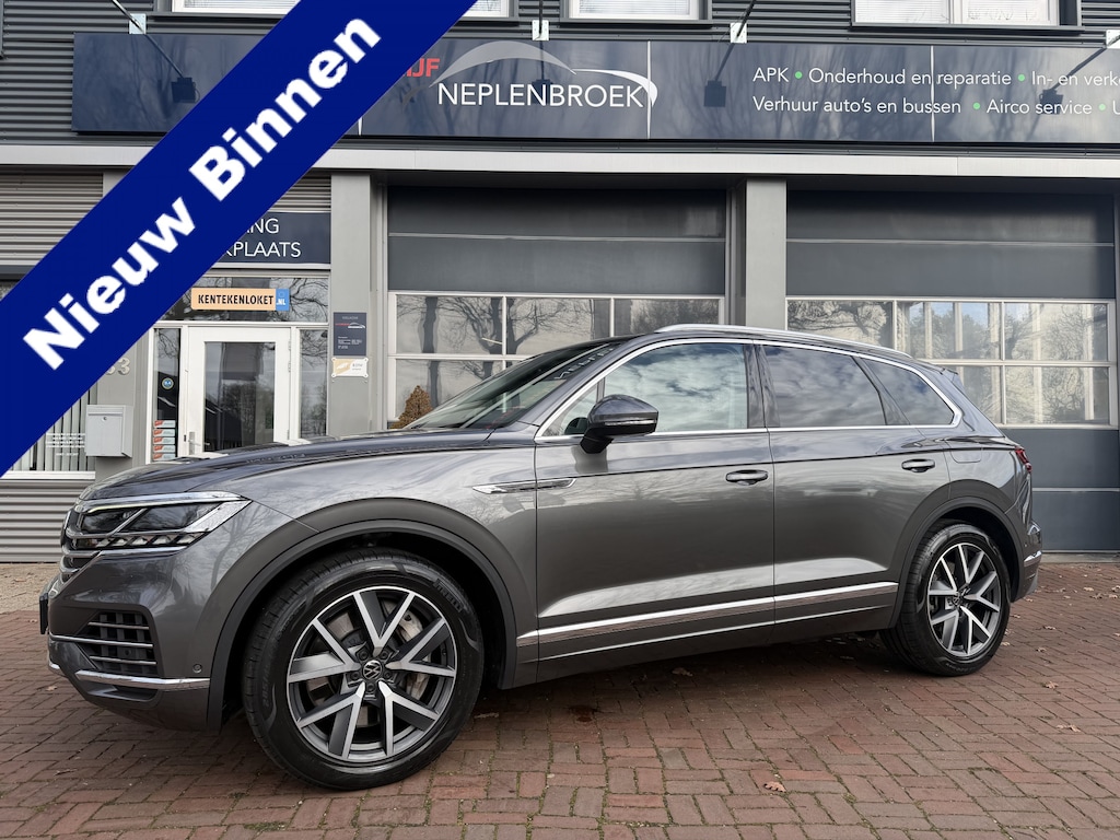 Volkswagen Touareg 3.0 TSi eHybrid 4MOTION km 48.000 nap 1e eigenaar