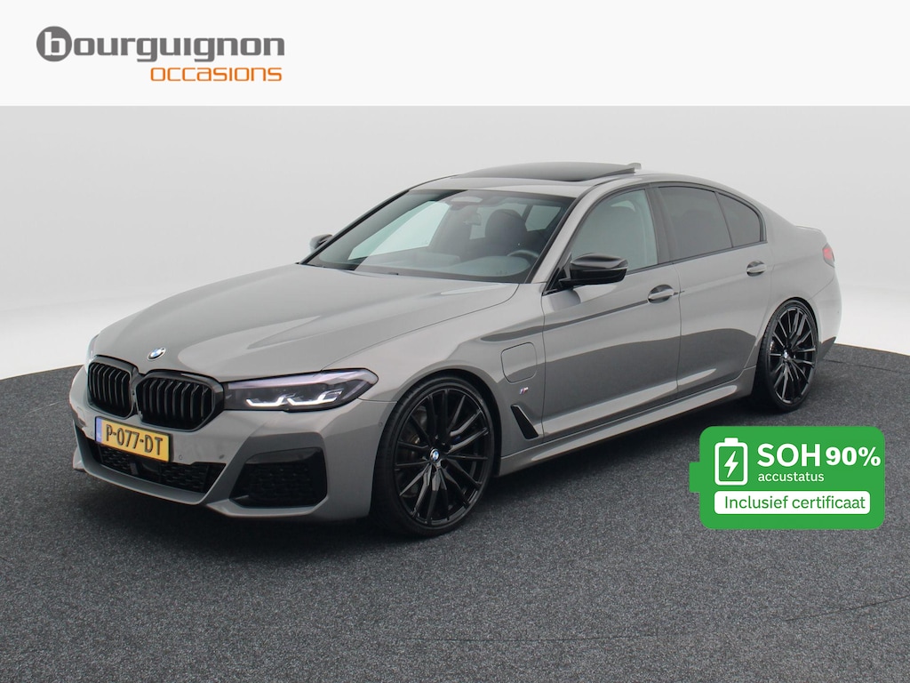 BMW 5-Serie 530e Business Edition Plus 292 Pk | M-Pakket | Virtual Cockpit | Schuif-kanteldak | Adaptive Cruise | Sportstoelen | LED | 21 Inch