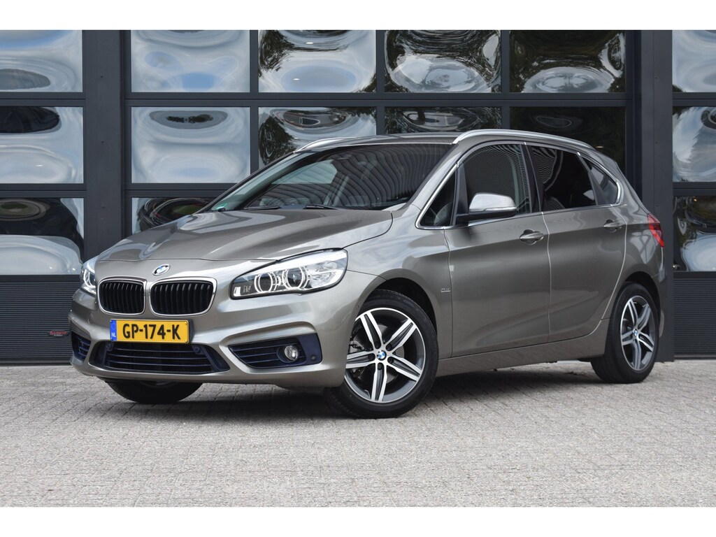 BMW 2-Serie Active Tourer 218i Sport '15 LED Clima Navi Cruise Inruil mogelijk