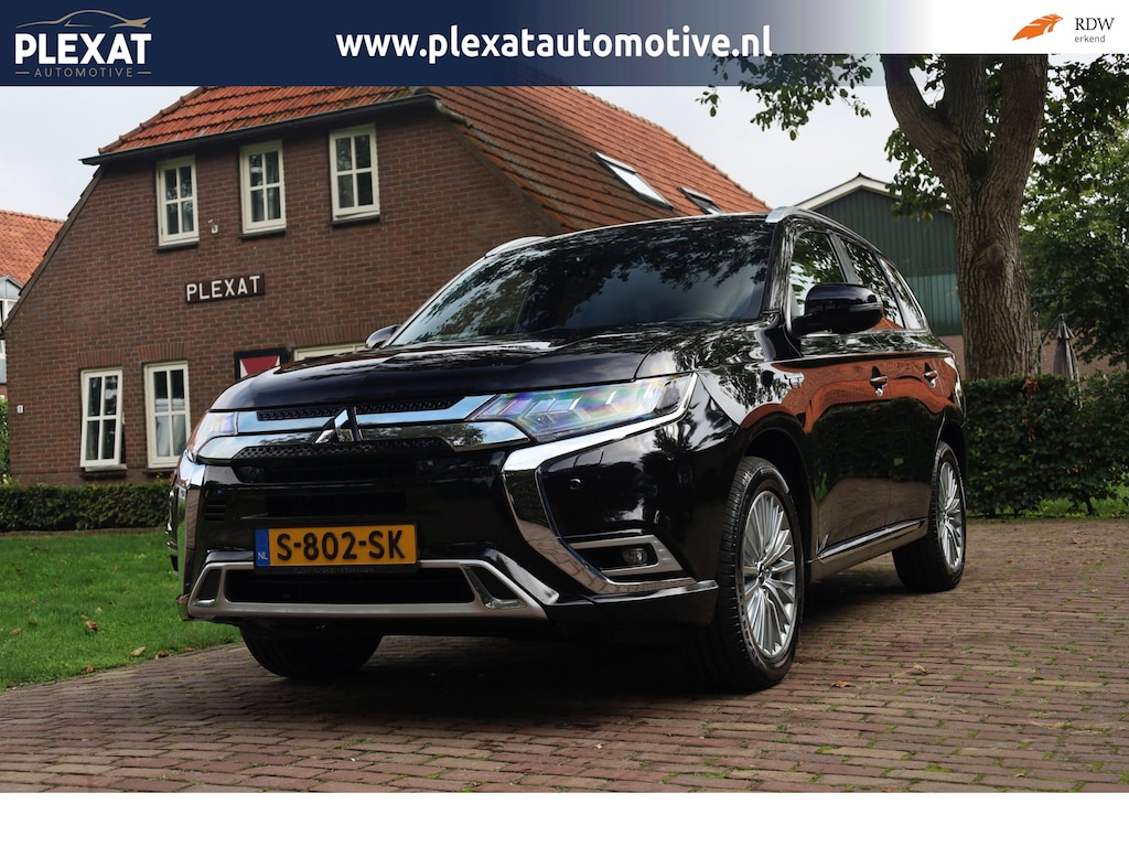 Mitsubishi Outlander 2.4 PHEV Intense+ Aut. | Luxe Leder | Facelift | Trekhaak | Power Sound | Stoelverwarming | Elek. Klep | LED