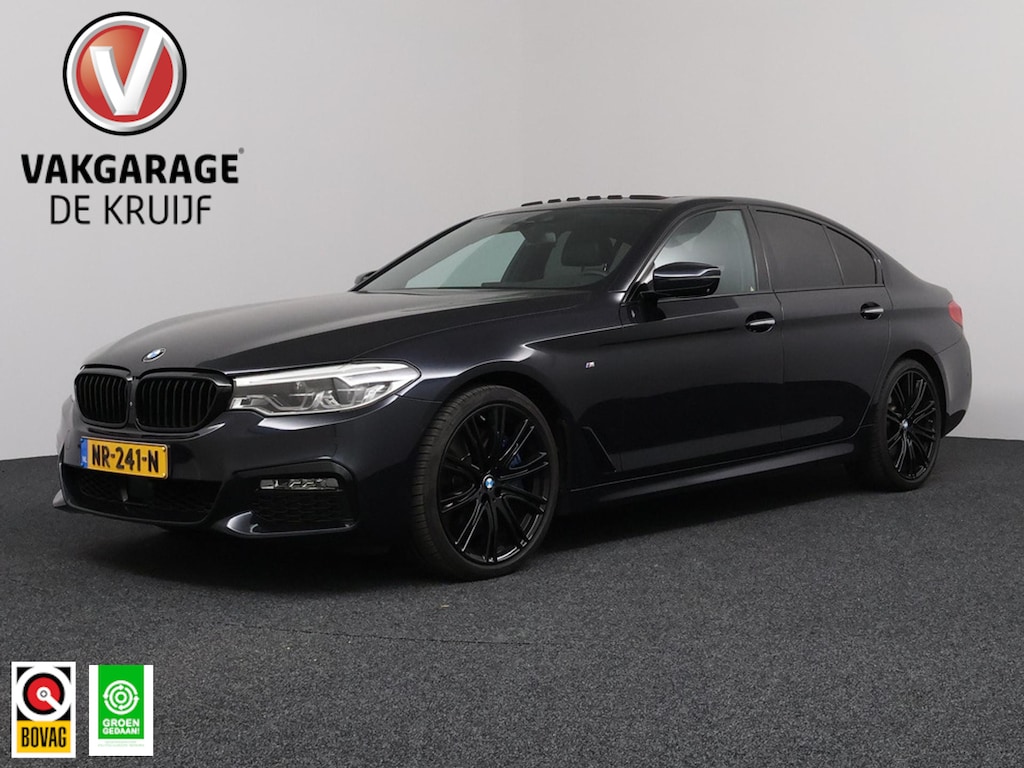 BMW 5-Serie 540i High Executive M-Pakket | Kleppensysteem | 360° Camera | ACC | Trekhaak!