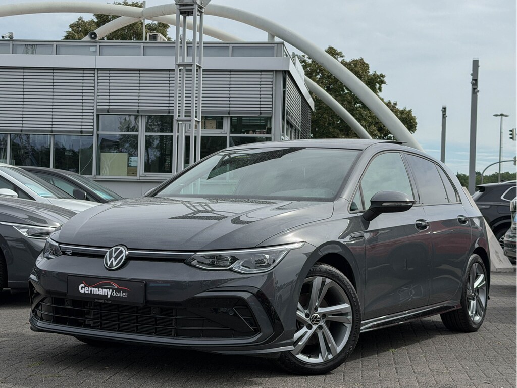 Volkswagen Golf 1.5 eTSI R-Line Sportpakket Pano R-Zetels IQ-Light H&K-Audio Tr.Haak