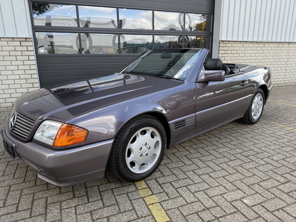 Mercedes-Benz SL 300 SL-24