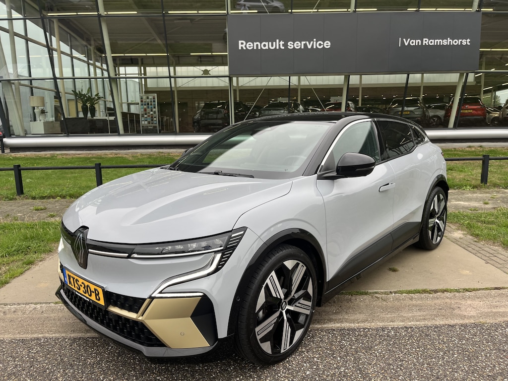 Renault Megane E-Tech EV60 220PK Iconic / 360 Camera / Winter pakket / Climate / Apple Carplay / Android Auto /