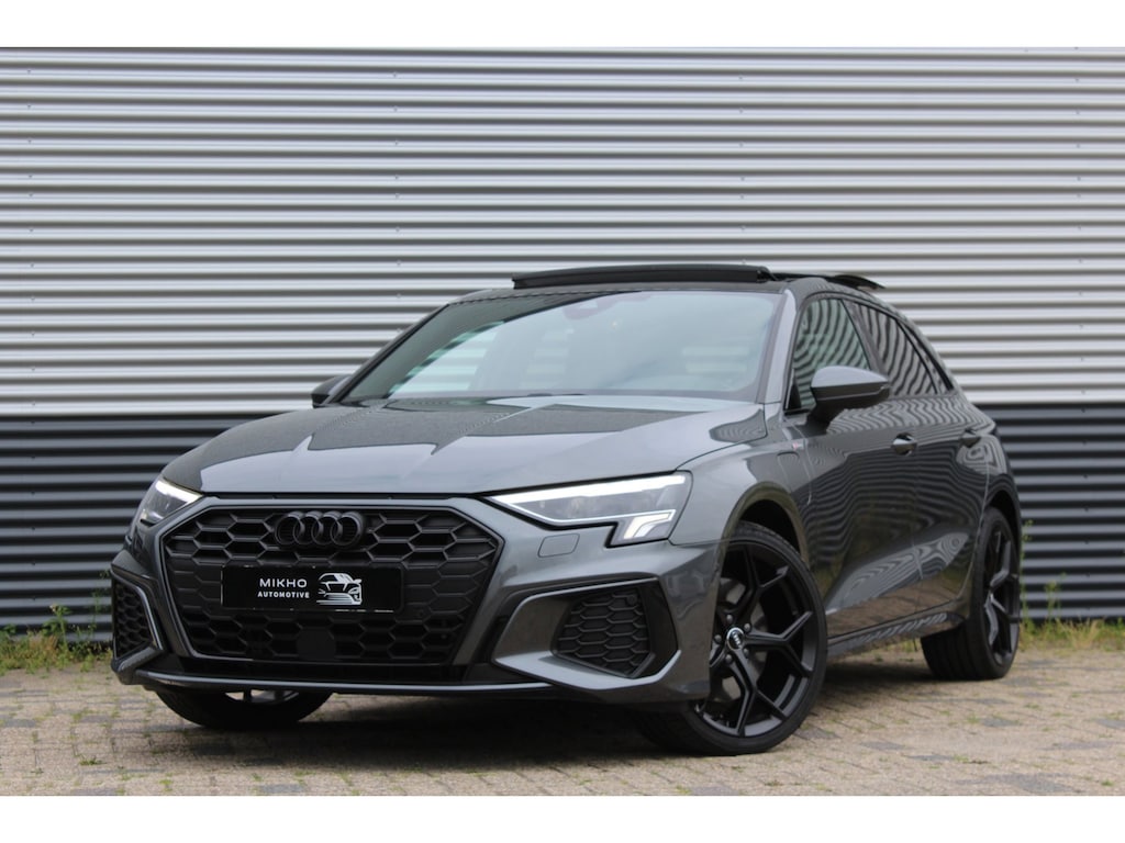 Audi A3 Sportback 40 TFSIe | 3x S-Line | Panoramadak | Memory seat | Massage stoelen | Keyless | Adaptive cruise | Lane assist